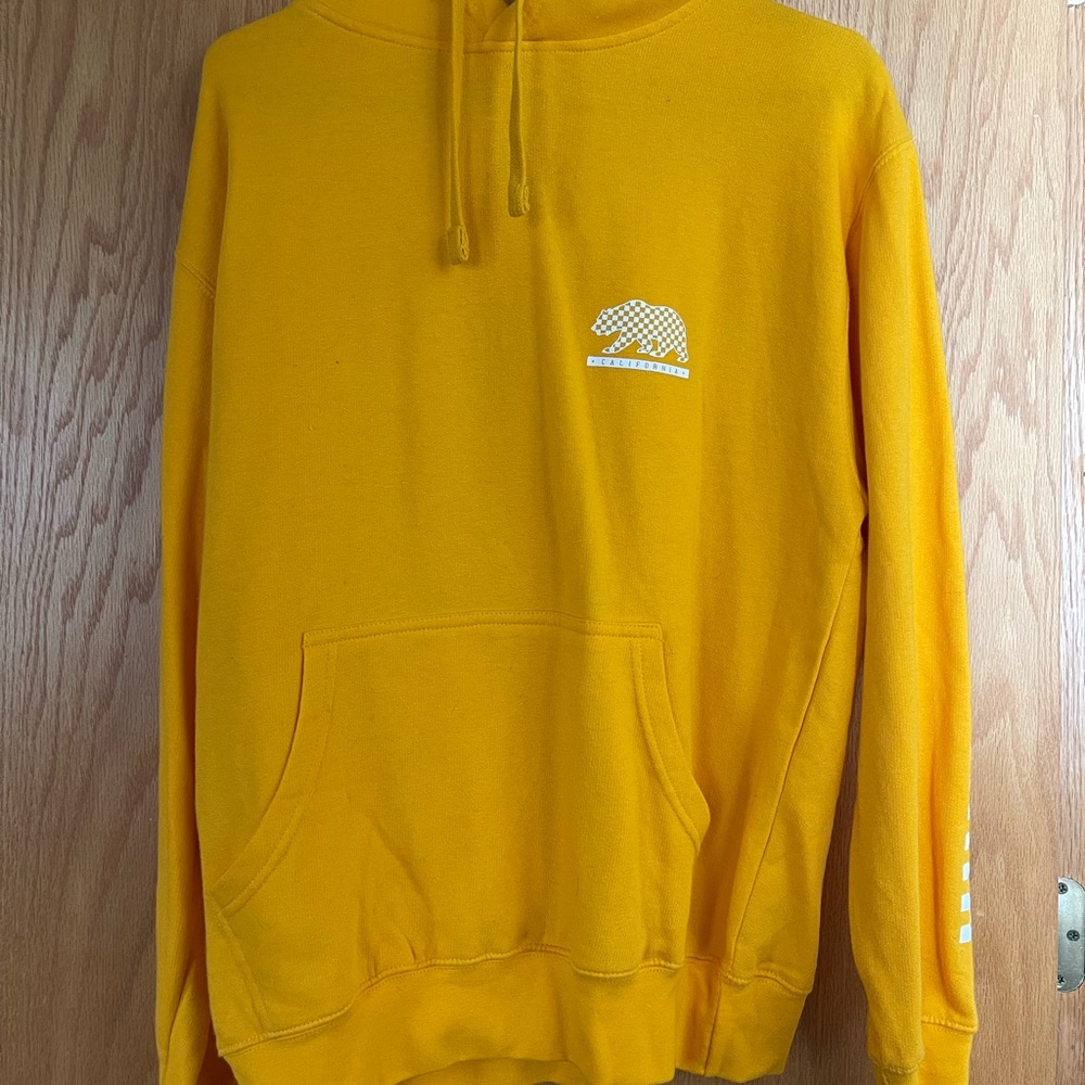 Bright Yellow Sweatshirt with Pullover Style
